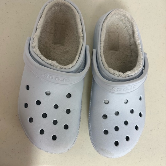 CROCS Shoes - Crocs Pastel Blue and White Fleece-Lined Clogs size M 9 / W 11 Unisex